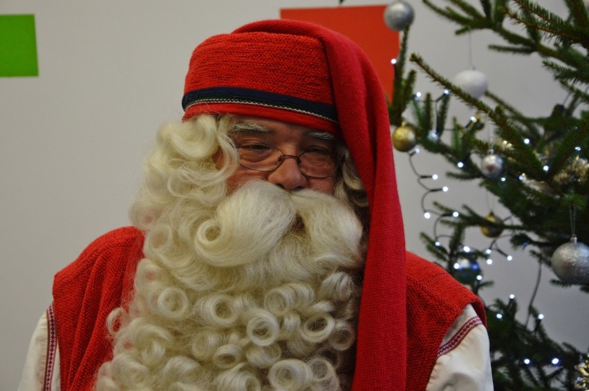 Mikołaj z Finlandii przyleciał do dzieci z łódzkiego szpitala Korczaka [ZDJĘCIA, FILM]