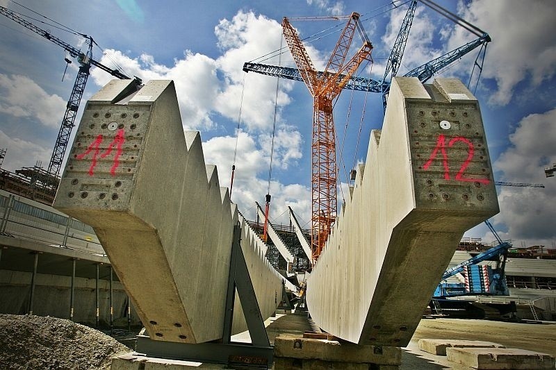 Wrocław: Pierwsze rygle już stoją na stadionie