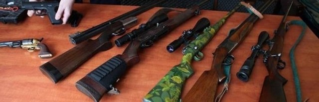 Taką broń znaleziono u podejrzanych o współudział w napadzie w Podrzewiu
