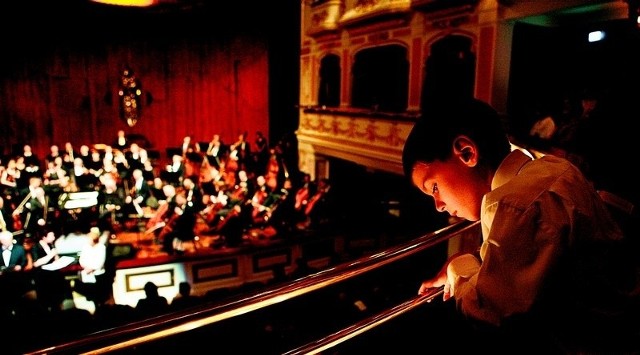 Więcej ciekawości wśród najmłodszych słuchaczy wzbudził budynek opery niż koncert panów doktorów. Ale dorośli wyszli zachwyceni