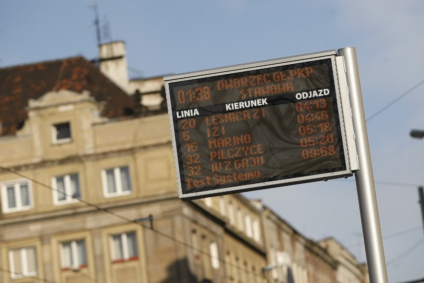 Wrocław: Takie tablice staną na 59 przystankach (ZOBACZ)
