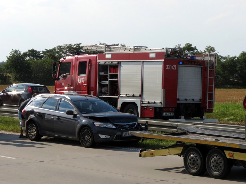 Wypadek na A4. Są utrudnienia w ruchu (ZDJĘCIA)