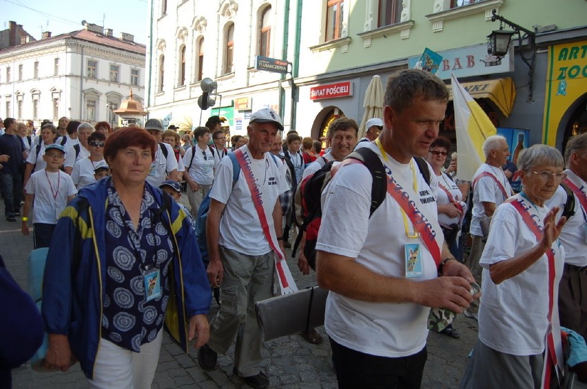 Tarnów: największa pielgrzymka już w drodze [ZDJĘCIA]