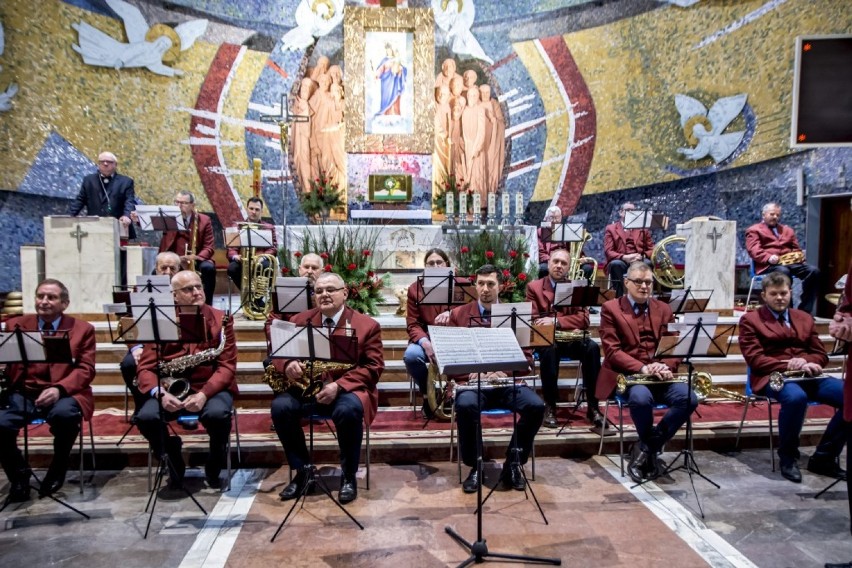 Orkiestra Dęta przy Sanktuarium Najświętszej Maryi Panny Wspomożenia Wiernych w Rumi obchodziła 60-lecie istnienia