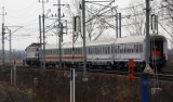 Kibice ŁKS-u zatrzymali pociąg jadący do Wrocławia