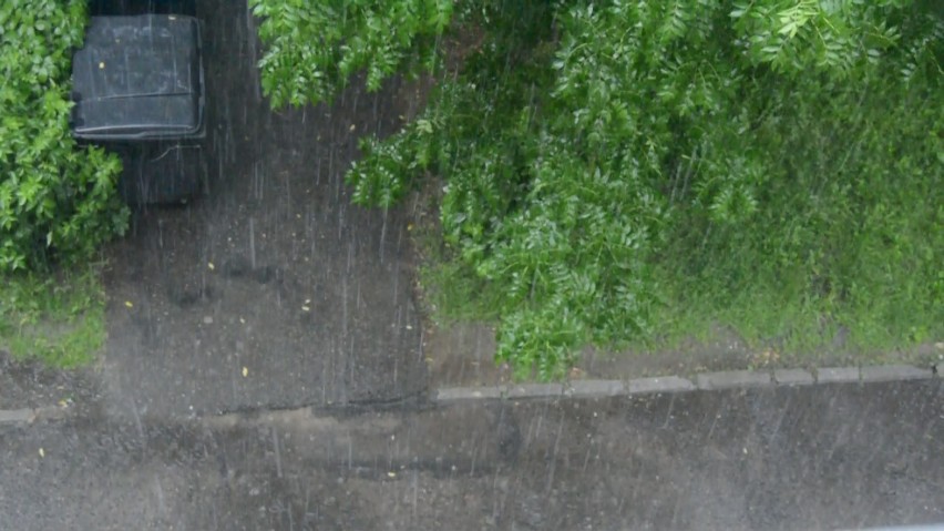 W Gorzowie zaczęło padać między godziną 18, a 19. Również w...