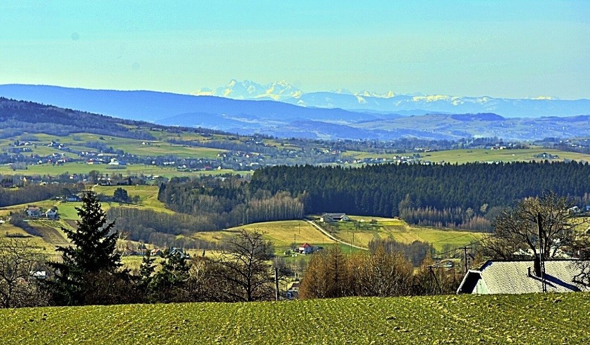 Tatry widziane z Moszczenicy udowadniają, że ta miejscowość...