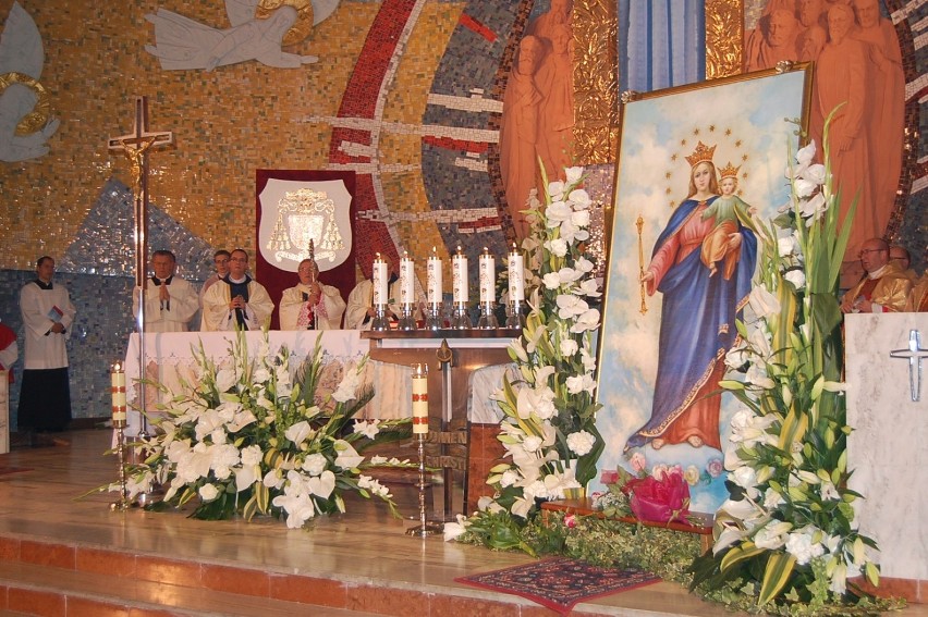 Abp Głódź ukoronował obraz Matki Boskiej