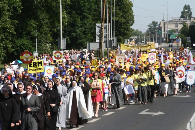 Święto Eucharystii. Procesja przeszła ulicami Łodzi