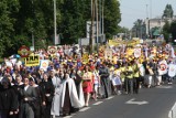 Święto Eucharystii 2014. Procesja przeszła ulicami w Łodzi [ZDJĘCIA]