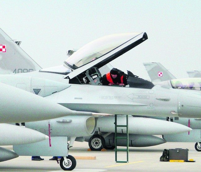Samoloty F-16 są w bazie w Łasku od lutego 2008 roku
