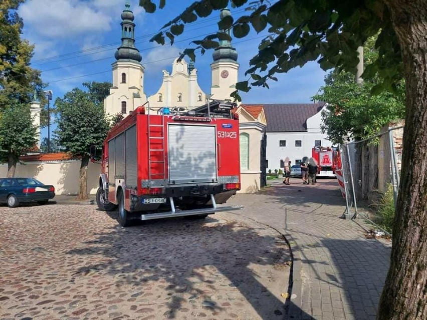 Pilne!Pożar w kościele bernardynów w Warcie! Podpalono konfesjonał ZDJĘCIA