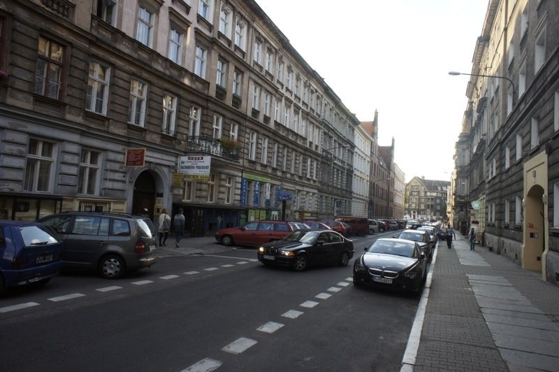 Z ulicy Taczaka w Poznaniu znikną samochody i pojawią się kawiarniane ogródki [ZDJĘCIA]