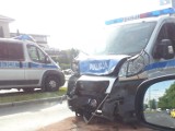 Gdańsk: Wypadek z udziałem dwóch samochodów i radiowozu. Siedem osób rannych [ZDJĘCIA]