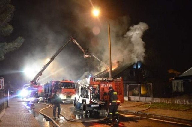 Pożar domu w Białej Podlaskiej przy ul. Nowej wybuch w nocy z 29 ...
