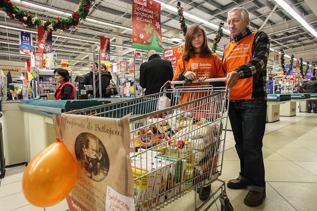 Wolontariusze będą stali za kasami łódzkich marketów