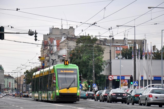 Po Poznaniu jeżdżą już dwa zielono-żółte Tramino. Do Euro przybędzie 38 kolejnych