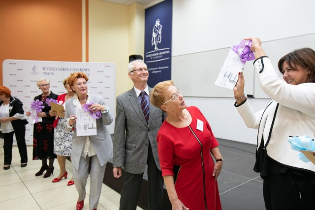 We wtorek w Wyższej Szkole Bankowej w Bydgoszczy odbyła się inauguracja roku akademickiego Uniwersytetu Każdego Wieku. Przy okazji obchodzono jego 10-lecie istnienia. Zobaczcie naszą fotorelację.


Wybory Samorządowe 2018 - Twój głos się liczy.

