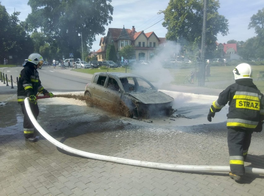 Pożar samochodu w Krokowej | Nadmorska Kronika Policyjna