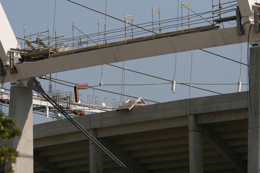 Na Stadionie Śląskim konstruktorzy popuszczają [ZDJĘCIA]