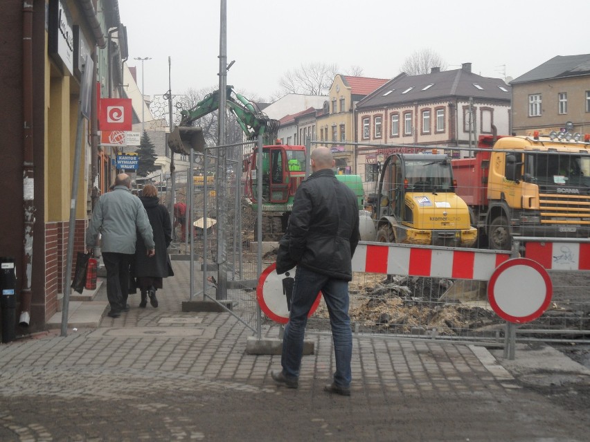 Jaworznicki rynek jest teraz wielkim placem budowy