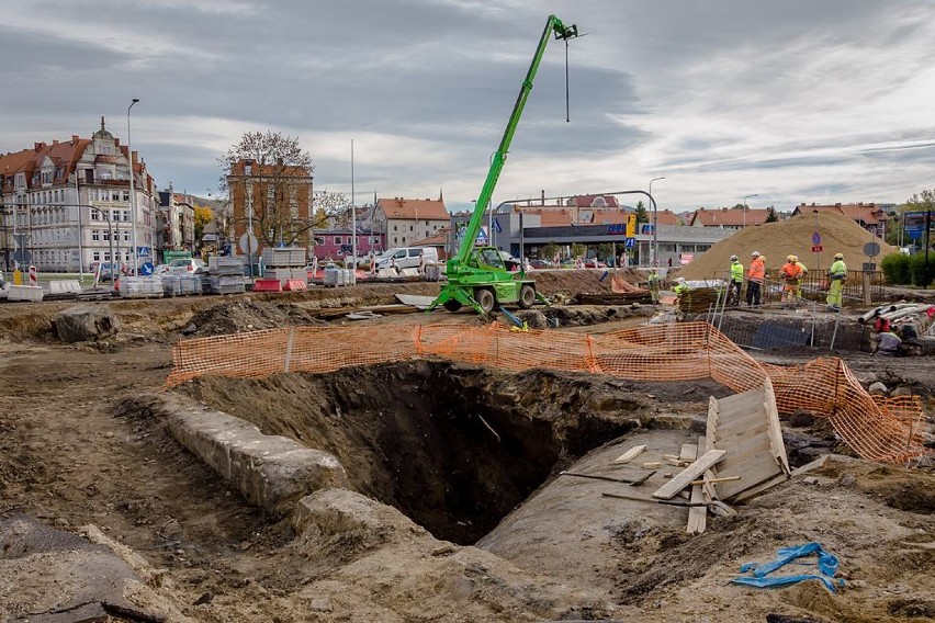 Obwodnica Wałbrzycha. Zobacz co się dzieje na placu budowy w rejonie ulicy kolejowej (ZDJĘCIA)