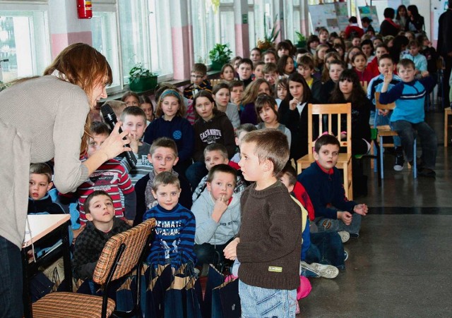 Studentka UŚ Justyna Kłapacz poprowadziła zajęcia