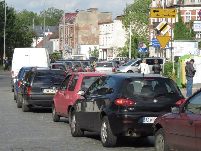 Do tej pory w rejonie remontowanej ulicy Krzywoustego nie jeździło się najlepiej. Od najbliższej soboty może być jeszcze gorzej