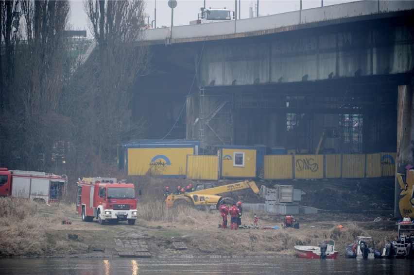 Pożar pod mostem Łazienkowskim