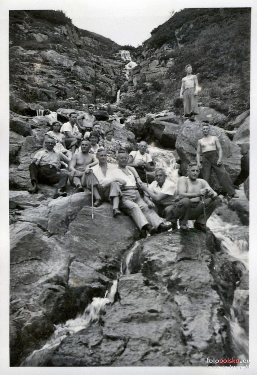 Droga na Śnieżkę w Kotle Łomniczki. Około roku 1940