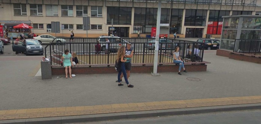 Włocławek - Przyłapani przez kamerę Google Street View na...