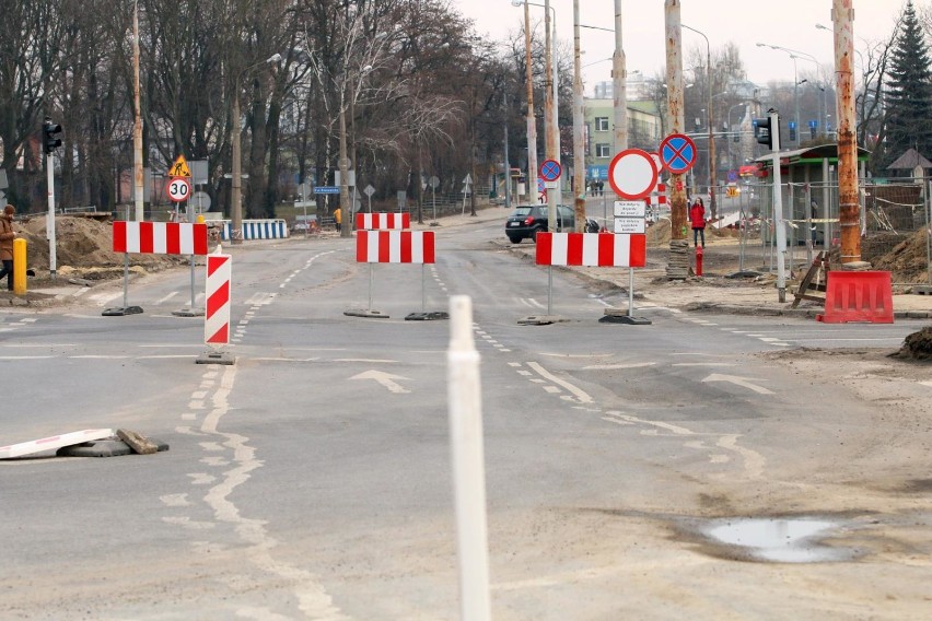 Drogowcy ruszają do pierwszego w tym roku frezowania....