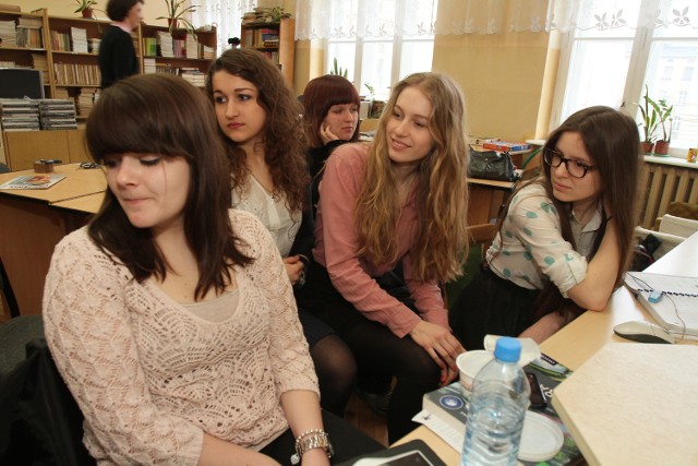 Uczniowie z IV LO w Łodzi przygotowują się do międzynarodowej matury