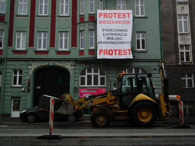 Mieszkańcy ul. Bukowskiej (na odcinku od Polnej do Wawrzyniaka) twierdzą, że są odcięci od świata