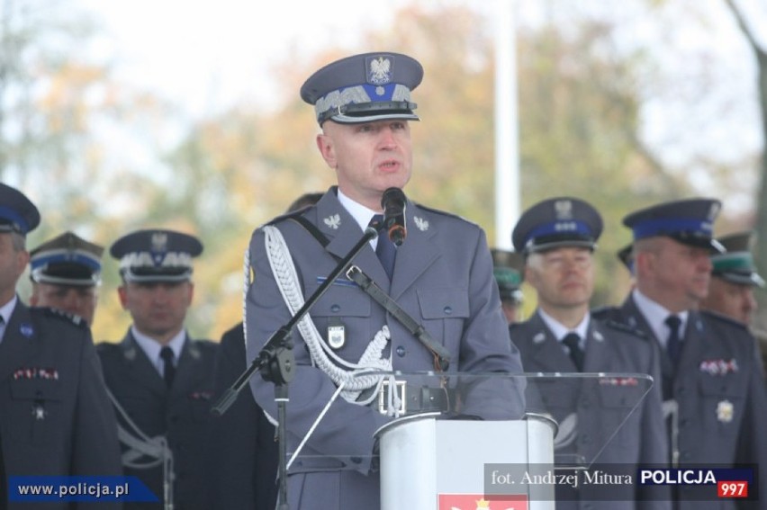 510 policjantów mianowanych na pierwszy stopień oficerski [ZDJĘCIA ze Szczytna]
