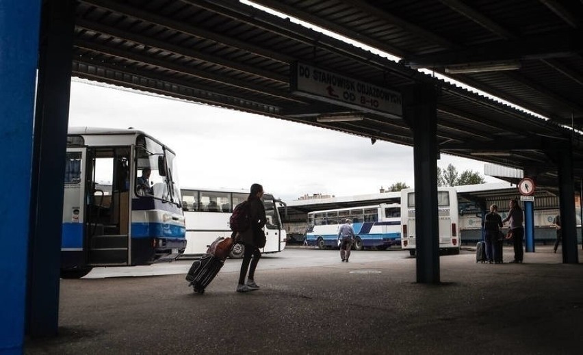Sejmik dał miliony na 42 połączenia autobusowe między powiatami w Łódzkiem LISTA