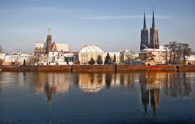 Wrocławski Ostrów Tumski jest wizytówką miasta. Niestety, do większości kościołów zwykle nie można wejść, by się pomodlić