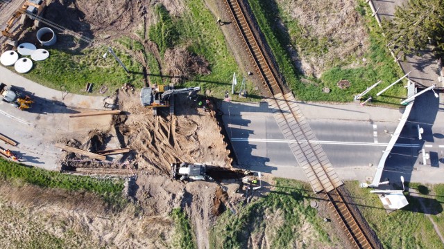Trwa budowa nowej ścieżki rowerowej w Wągrowcu. Powstaje tunel pod ulicą Janowiecką