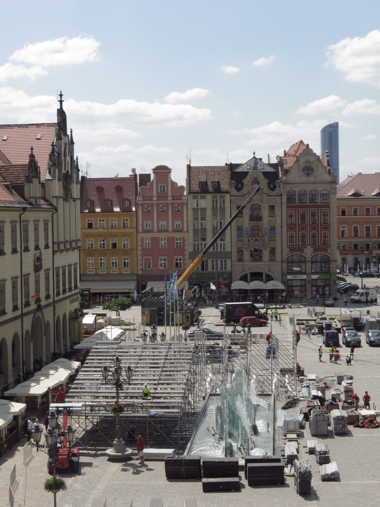 Budują strefę kibica. Otaczają Rynek płotem (ZDJĘCIA)