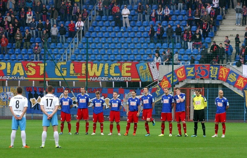 Piast Gliwice - Kolejarz Stróże 2:0. W Gliwicach pachnie ekstraklasą! [ZDJĘCIA]