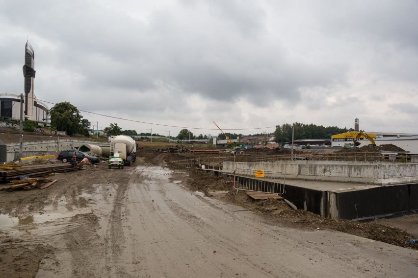 Kraków. Budowa Trasy Łagiewnickiej - przekopano tunel pod Zakopiańską [10.09]