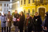 Akcja "Stop hejt" w rocznicę śmierci Pawła Adamowicza. Na Placu Kazimierza w Tarnowie oddali hołd zamordowanemu prezydentowi Gdańska