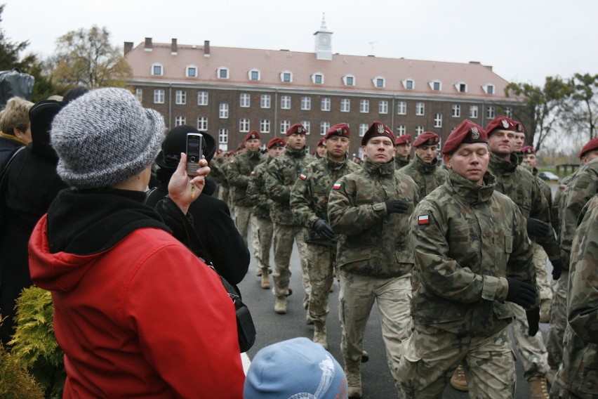 Komandosi z Gliwic szczęśliwie zakończyli misję w Afganistanie [ZDJĘCIA]