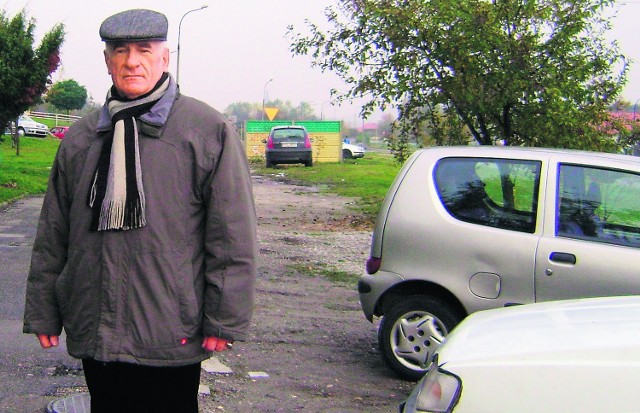 Andrzej Drapacz, radny miasta, zabiegał o budowę parkingów