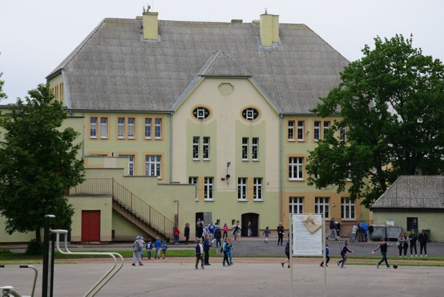 Liceum Ogólnokształcące w Pakości mieścić się będzie w budynku Szkoły Podstawowej im. Ewarysta Estkowskiego