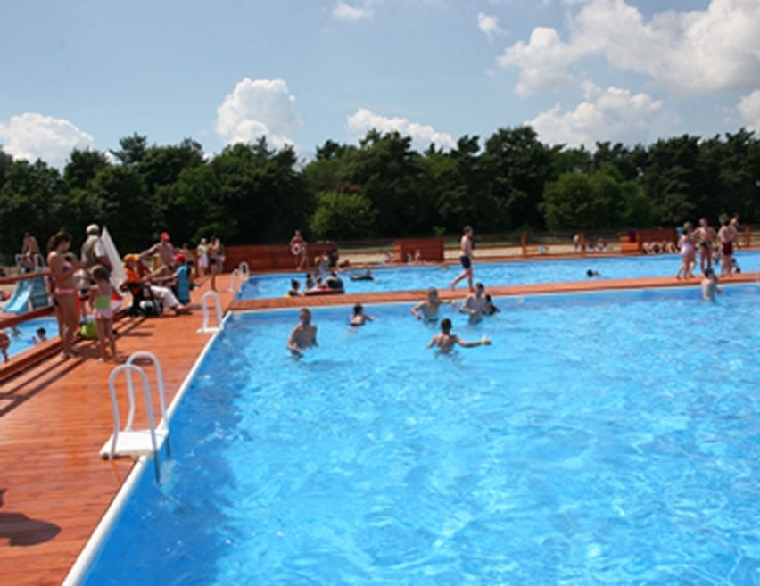 Toruń: Ruszają letnie baseny na Skarpie [ZDJĘCIA]