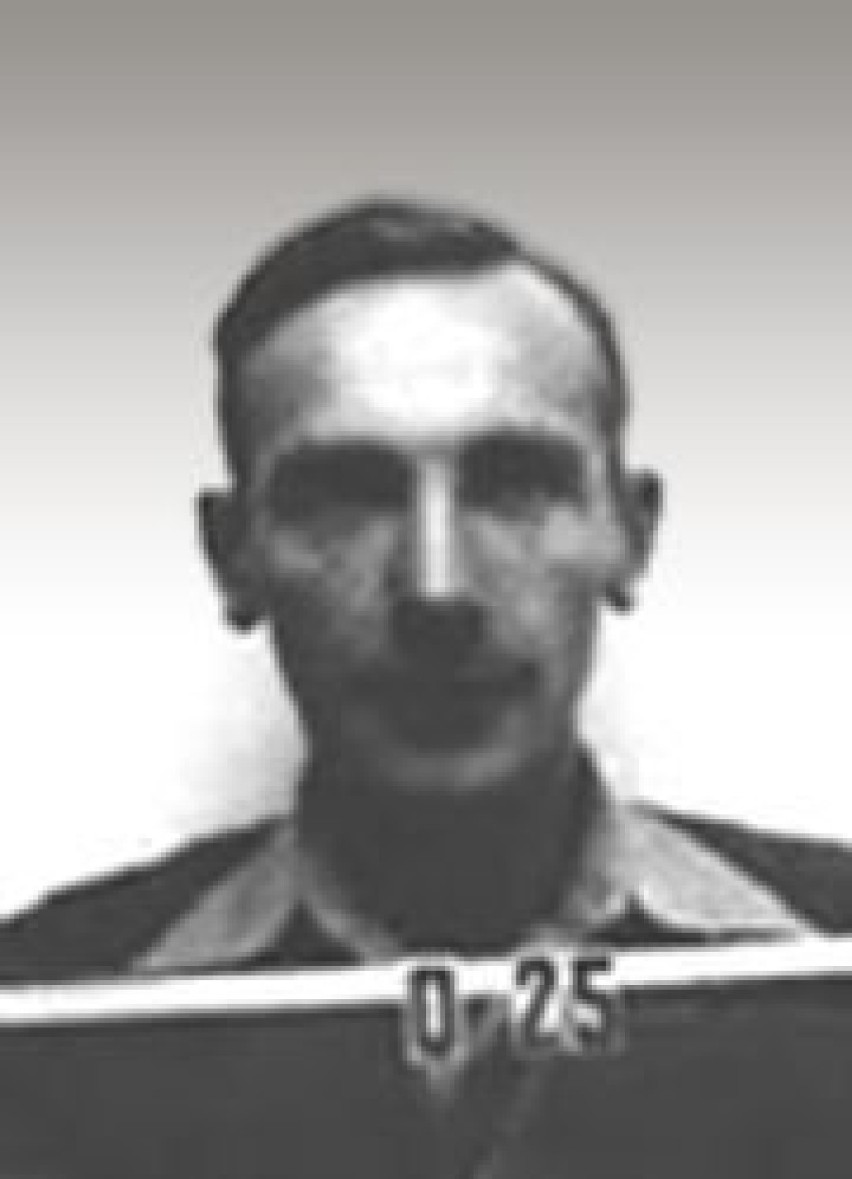 Józef Rotblat. Zdjęcie identyfikacyjne ośrodka w Los Alamos.
