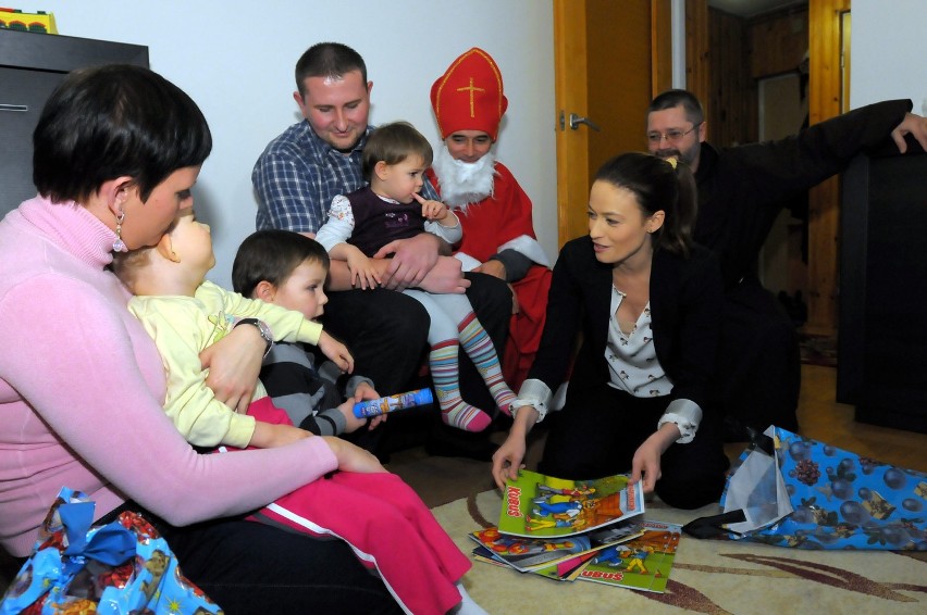 Magdalena Różczka w Lubelskim Hospicjum im. Małego Księcia