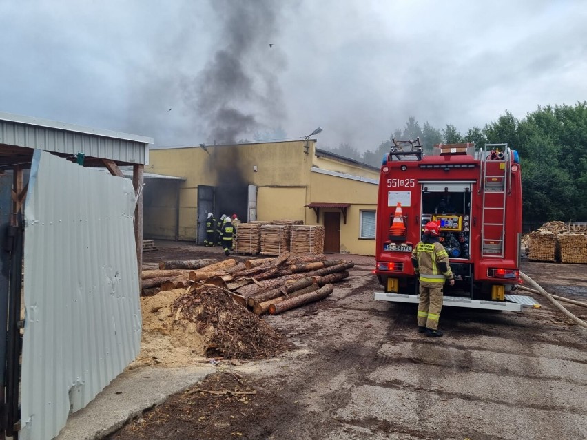 Pożar tartaku w Opalinie (27.07.2022)