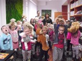 Przedszkolaki z Kuślina świętowały urodziny pluszowego misia [ZDJĘCIA]
